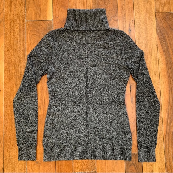 Aqua 100% Cashmere Turtleneck Sweater XS - Picture 3 of 6